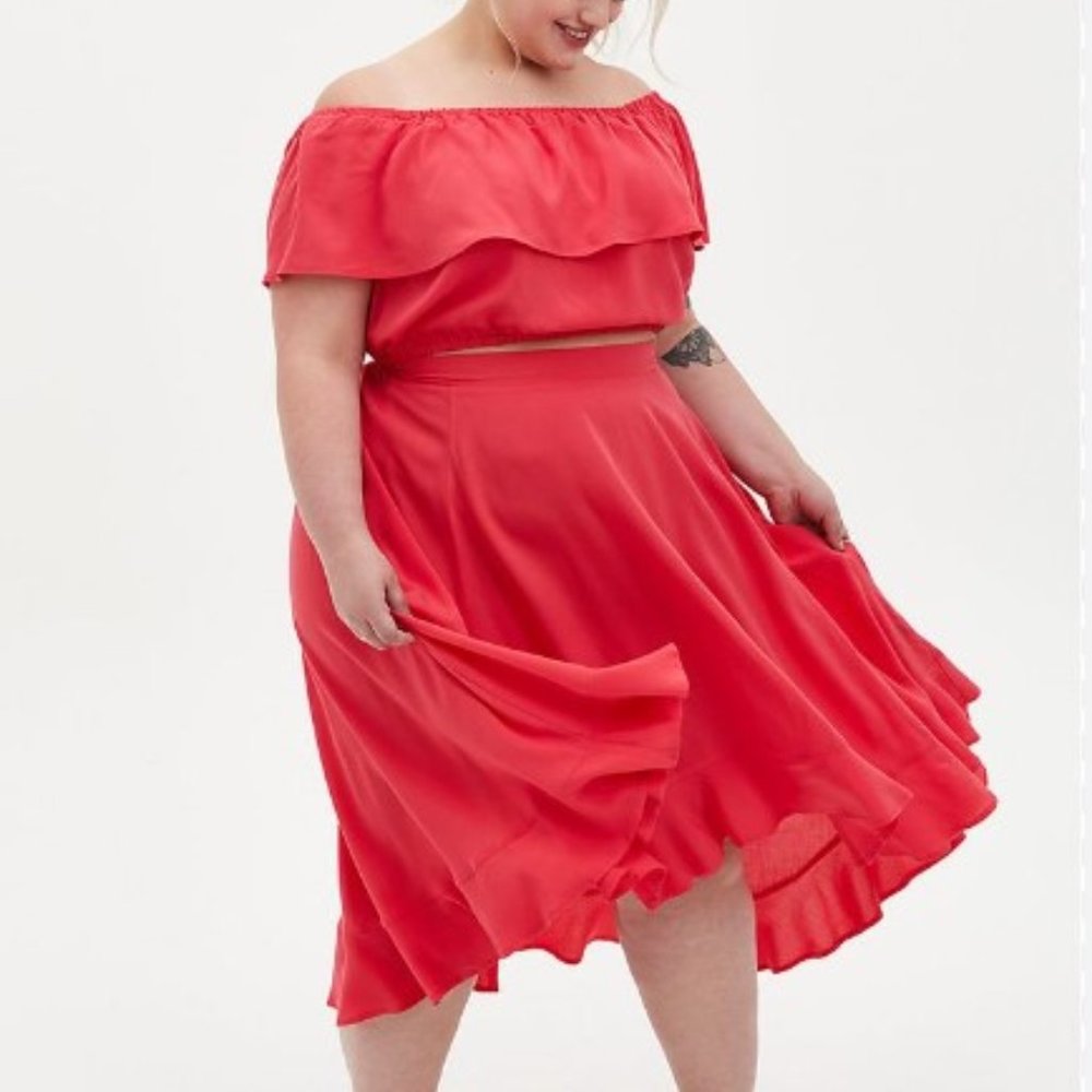 Torrid Raspberry pink Challis off the shoulder Set Size 3
